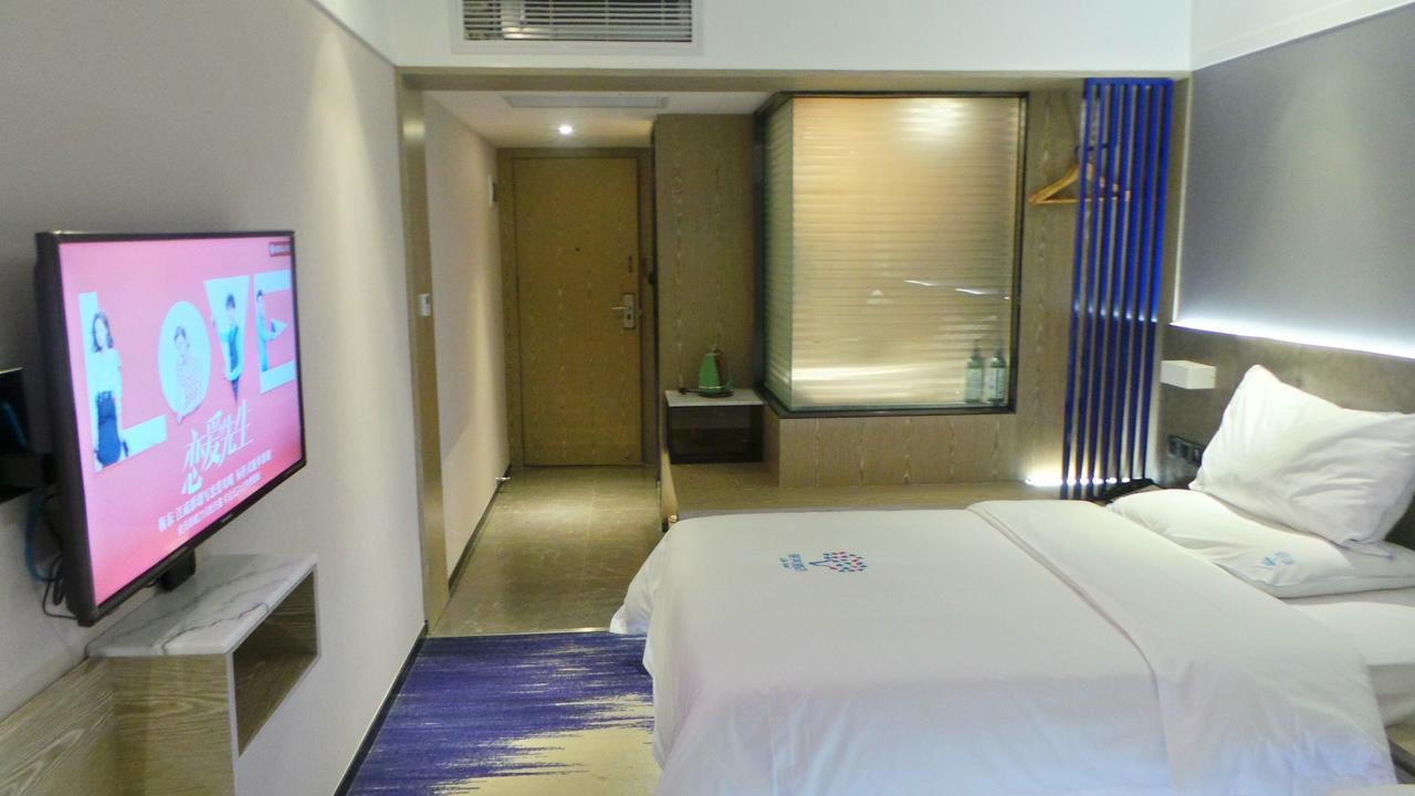 Lifu Hotel Wankel Jiang Tai Road Metro Station Branch 广州 外观 照片