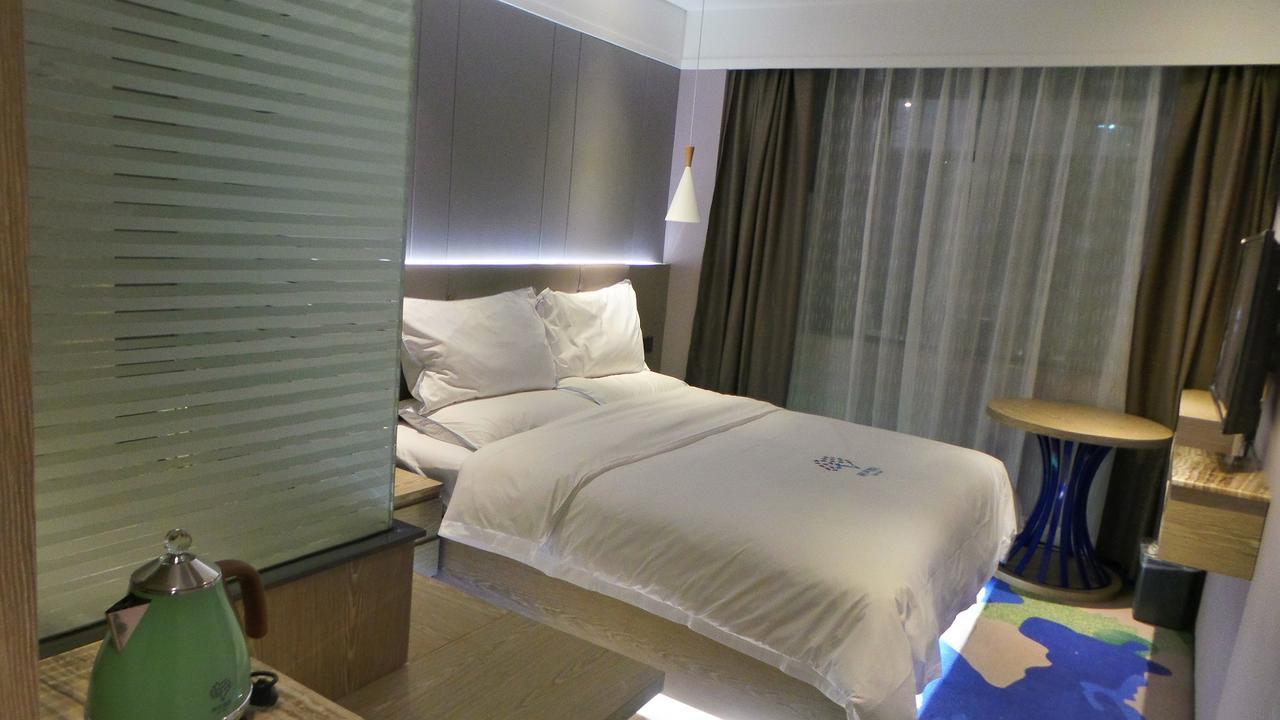 Lifu Hotel Wankel Jiang Tai Road Metro Station Branch 广州 外观 照片